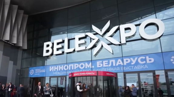 Разработку на базе антропоморфного робота продемонстрировала компания АВЕКТИС на ИННОПРОМ. Беларусь